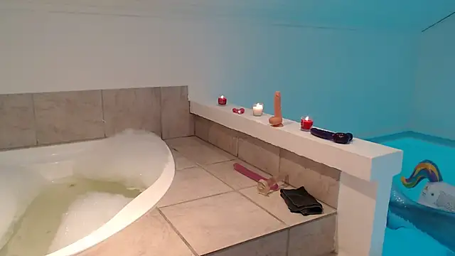 little-laura online show from 24, 1, 2025