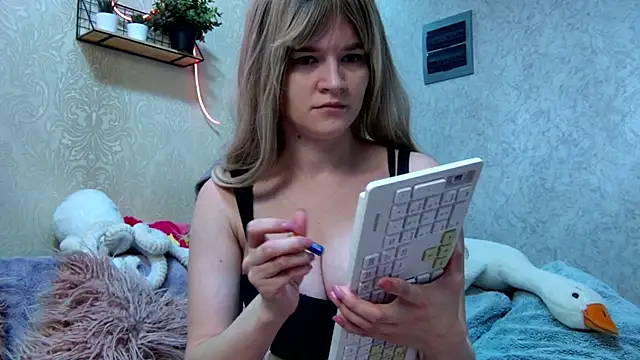 Bunny Jolly online show from 13, 10, 2025