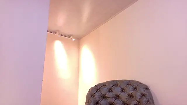 Snapshot of niky_smit chatting on 10, 10, 2025 niky smit online show from 10, 10, 2025