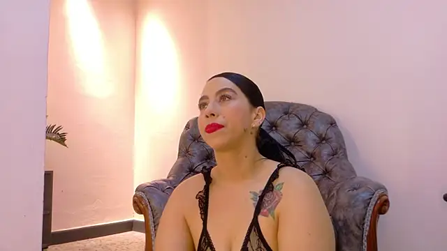 Snapshot of niky_smit chatting on 7, 10, 2025 niky smit online show from 7, 10, 2025