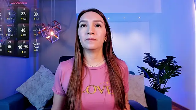 miataylorr1 online show from 30, 4, 2026