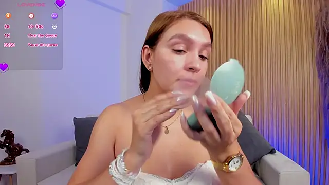 miataylorr1 online show from 27, 2, 2025