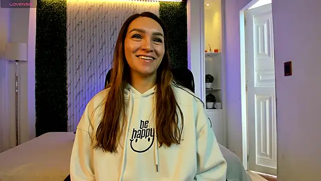 miataylorr1 online show from 1, 12, 2025