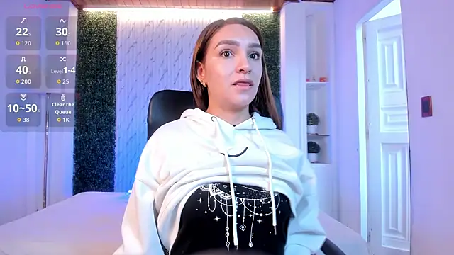 miataylorr1 online show from 6, 10, 2025