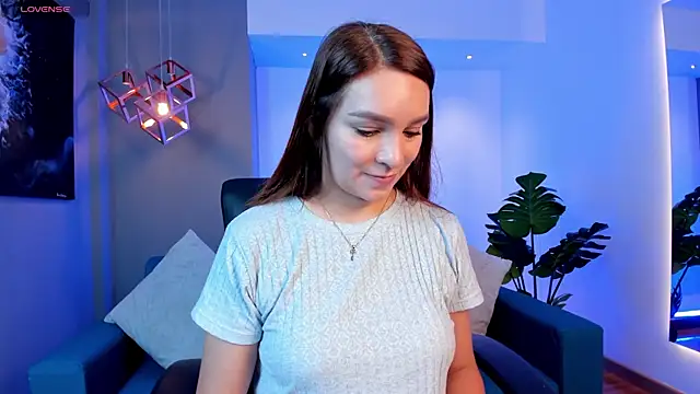miataylorr1 online show from 25, 5, 2026
