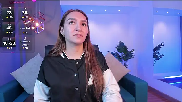 miataylorr1 online show from 13, 9, 2025