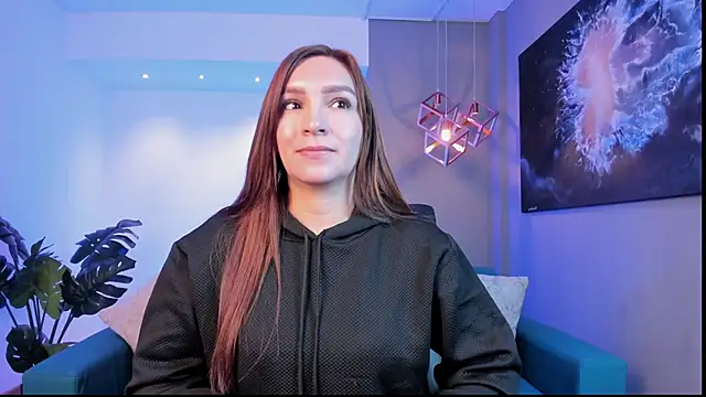 miataylorr1 online show from 13, 3, 2026