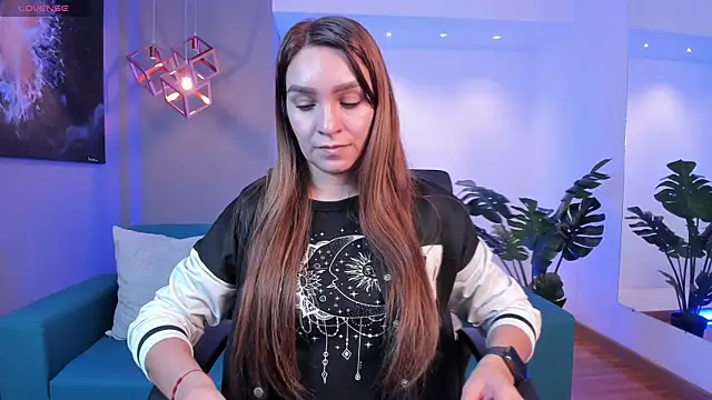 miataylorr1 online show from 12, 11, 2025