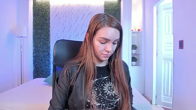 miataylorr1 online show from 2, 10, 2025