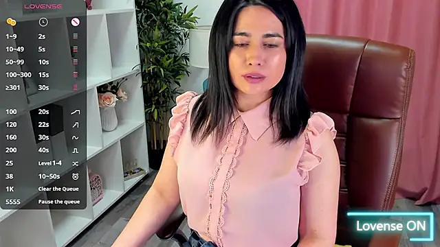 Snapshot of EmaBrownie chatting on 30, 4, 2026 EmaBrownie online show from 30, 4, 2026