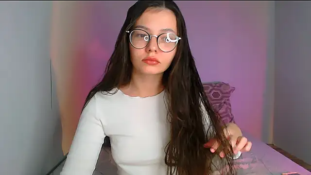 Snapshot of bbycolada chatting on 6, 11, 2025 bbycolada online show from 6, 11, 2025