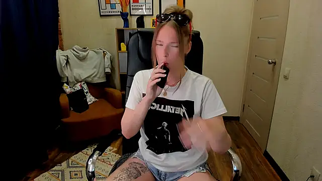  fiona Love online show from 23, 5, 2026
