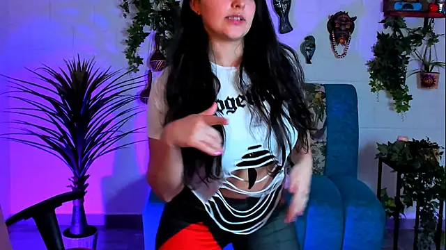 Snapshot of CeceliaJohnson chatting on 21, 2, 2025 CeceliaJohnson online show from 21, 2, 2025