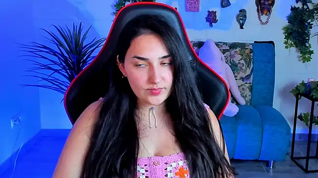 Snapshot of CeceliaJohnson chatting on 20, 3, 2025 CeceliaJohnson online show from 20, 3, 2025