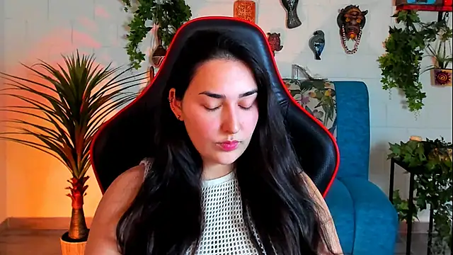 Snapshot of CeceliaJohnson chatting on 20, 2, 2025 CeceliaJohnson online show from 20, 2, 2025