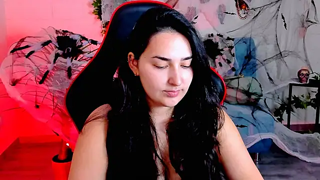 Snapshot of CeceliaJohnson chatting on 24, 10, 2025 CeceliaJohnson online show from 24, 10, 2025