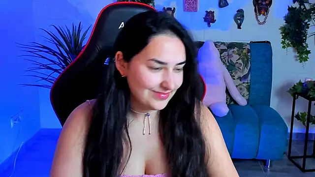 Snapshot of CeceliaJohnson chatting on 20, 3, 2025 CeceliaJohnson online show from 20, 3, 2025