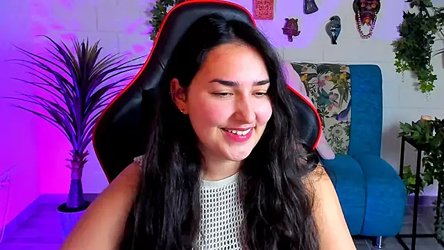 Snapshot of CeceliaJohnson chatting on 6, 3, 2025 CeceliaJohnson online show from 6, 3, 2025