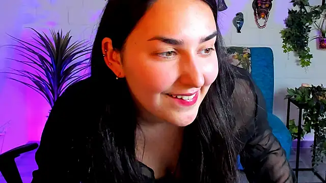 Snapshot of CeceliaJohnson chatting on 4, 3, 2025 CeceliaJohnson online show from 4, 3, 2025