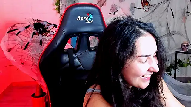 Snapshot of CeceliaJohnson chatting on 21, 10, 2025 CeceliaJohnson online show from 21, 10, 2025