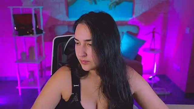 Snapshot of CeceliaJohnson chatting on 12, 11, 2025 CeceliaJohnson online show from 12, 11, 2025