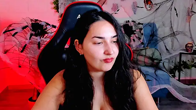 Snapshot of CeceliaJohnson chatting on 23, 10, 2025 CeceliaJohnson online show from 23, 10, 2025