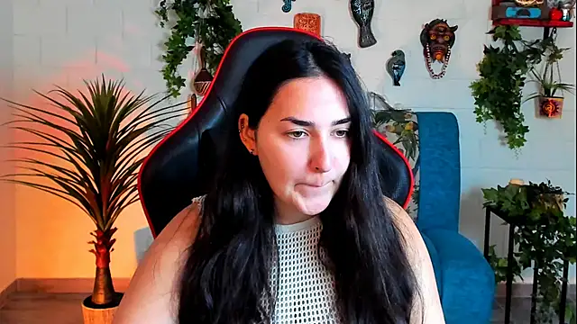 Snapshot of CeceliaJohnson chatting on 20, 2, 2025 CeceliaJohnson online show from 20, 2, 2025