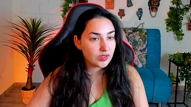 Snapshot of CeceliaJohnson chatting on 25, 2, 2025 CeceliaJohnson online show from 25, 2, 2025