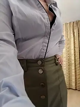 baby sweet girl  online show from 21, 12, 2025