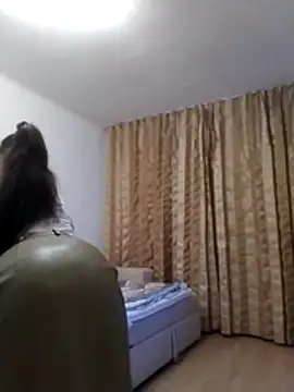 baby sweet girl  online show from 9, 3, 2026