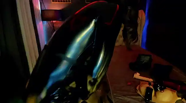 hotlena dominatrixxz online show from 7, 3, 2025
