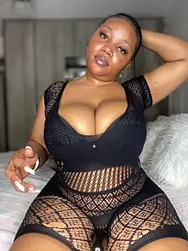 Snapshot of Hyra_Ari chatting on 14, 2, 2026 Hyra Ari online show from 14, 2, 2026