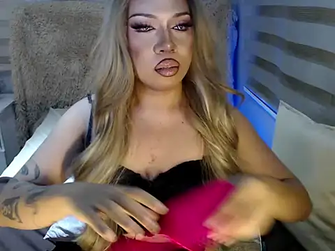 RebecaNextToYou online show from 28, 9, 2025