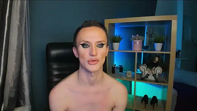 Cristal Connors online show from 1, 1, 2025