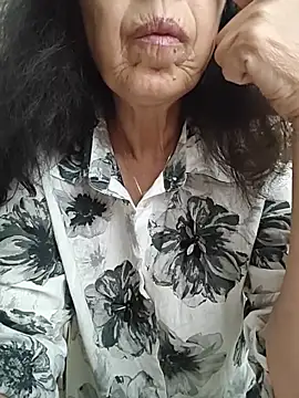 Susannemilf online show from 19, 10, 2025