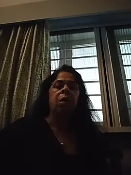 Susannemilf online show from 4, 4, 2026