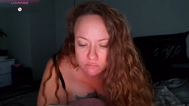 Snapshot of julimonroe chatting on 17, 2, 2026 julimonroe online show from 17, 2, 2026