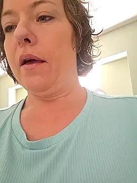 julimonroe online show from 13, 5, 2026