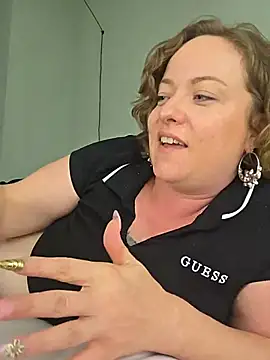 julimonroe online show from 15, 5, 2026
