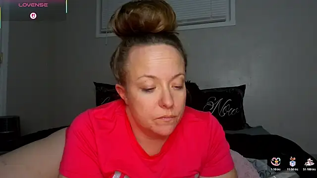 julimonroe online show from 17, 12, 2025