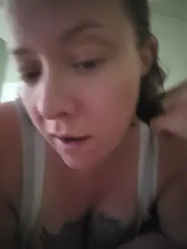 Snapshot of julimonroe chatting on 27, 6, 2026 julimonroe online show from 27, 6, 2026