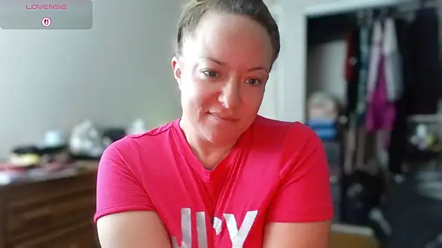 julimonroe online show from 3, 11, 2025