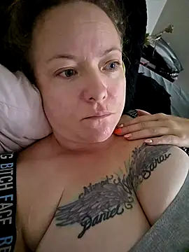 julimonroe online show from 15, 10, 2025