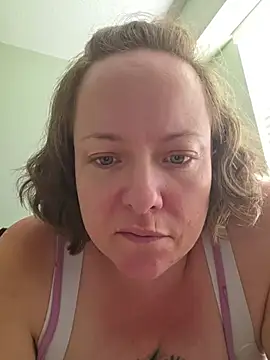 Snapshot of julimonroe chatting on 28, 6, 2026 julimonroe online show from 28, 6, 2026