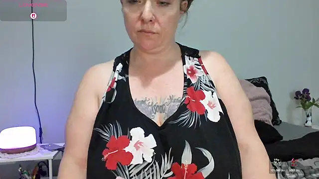 Snapshot of julimonroe chatting on 21, 2, 2026 julimonroe online show from 21, 2, 2026