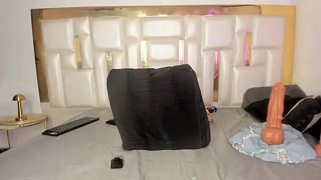 MiaaXXX1 online show from 29, 10, 2025