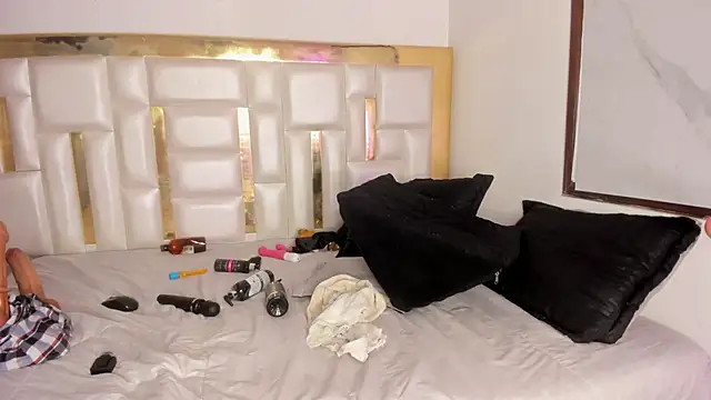 MiaaXXX1 online show from 31, 10, 2025