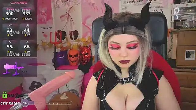 Snapshot of StellaMilla chatting on 29, 10, 2025 StellaMilla online show from 29, 10, 2025