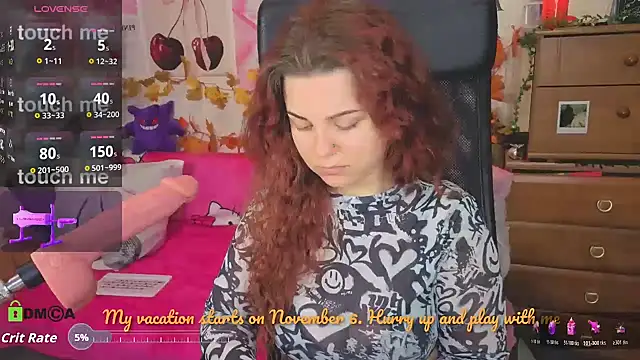 Snapshot of StellaMilla chatting on 5, 11, 2025 StellaMilla online show from 5, 11, 2025