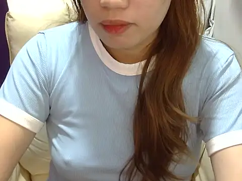    zurIII09  online show from 10, 5, 2026